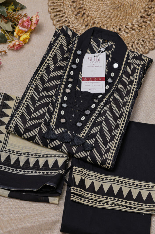 Black & White Printed Kurta Set for Women
