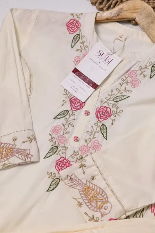 Off-White Floral Embroidered 3-Piece Kurta Pant Set