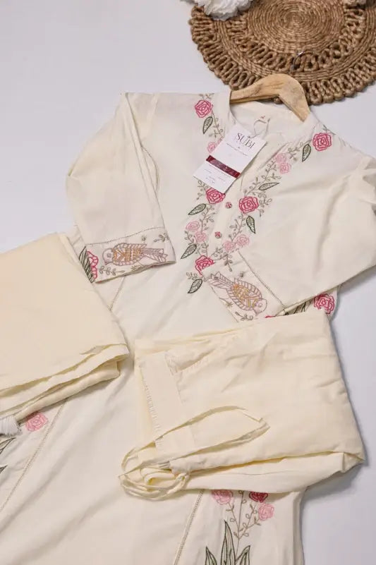 Off-White Floral Embroidered 3-Piece Kurta Pant Set